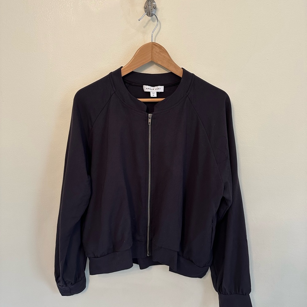NWOT Amour Vert Black Bomber Jacket Minimalist Design